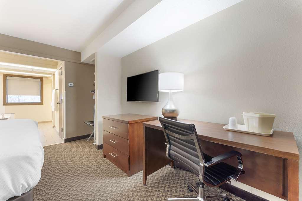 Comfort Inn & Suites Geistown Zimmer foto